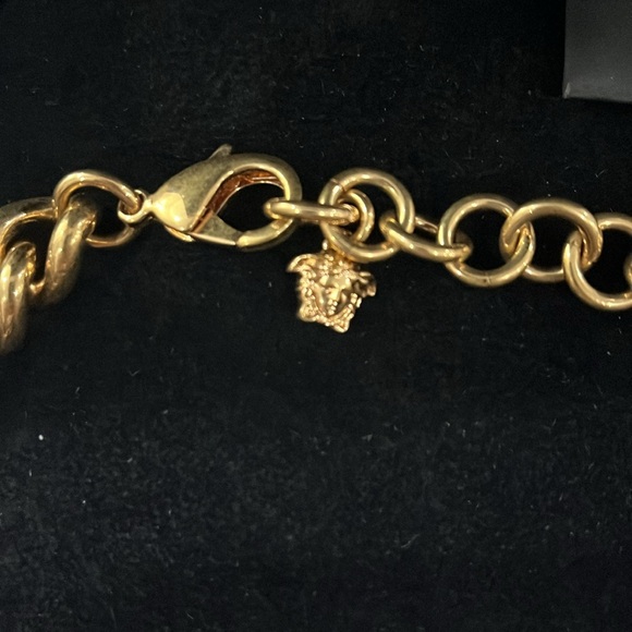 VERSACE MULTICOLOR 5 STONE CHARMS GOLD TONE CHAIN NECKLACE WOMEN BRAND NEW - Picture 5 of 5